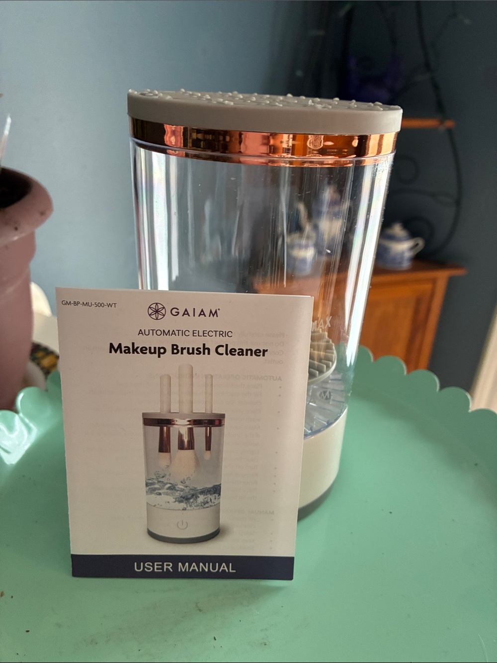 NWOT GAIAM Makeup Brush Cleaner - Rose Gold & Clear
